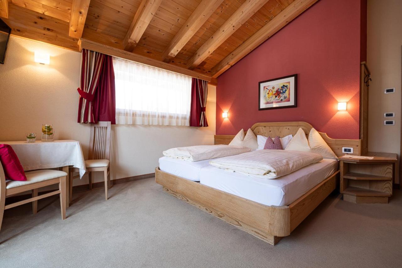 코르바라 인 바디아 Garni Gran Pre B&B 외부 사진